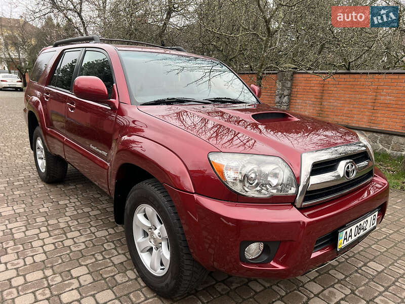 Внедорожник / Кроссовер Toyota 4Runner 2006 в 