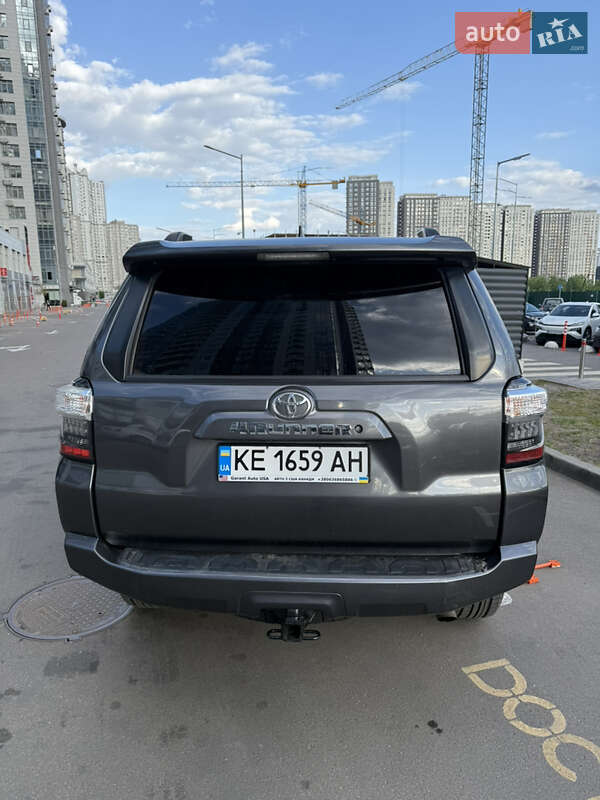 Позашляховик / Кросовер Toyota 4Runner 2020 в Києві