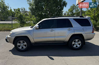 Позашляховик / Кросовер Toyota 4Runner 2004 в 