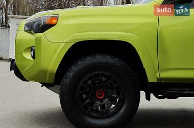Позашляховик / Кросовер Toyota 4Runner 2021 в 