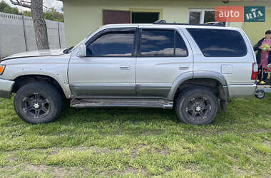 Позашляховик / Кросовер Toyota 4Runner 1997 в 