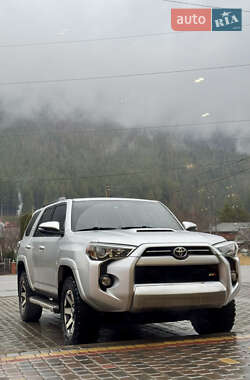 Внедорожник / Кроссовер Toyota 4Runner 2019 в Киеве