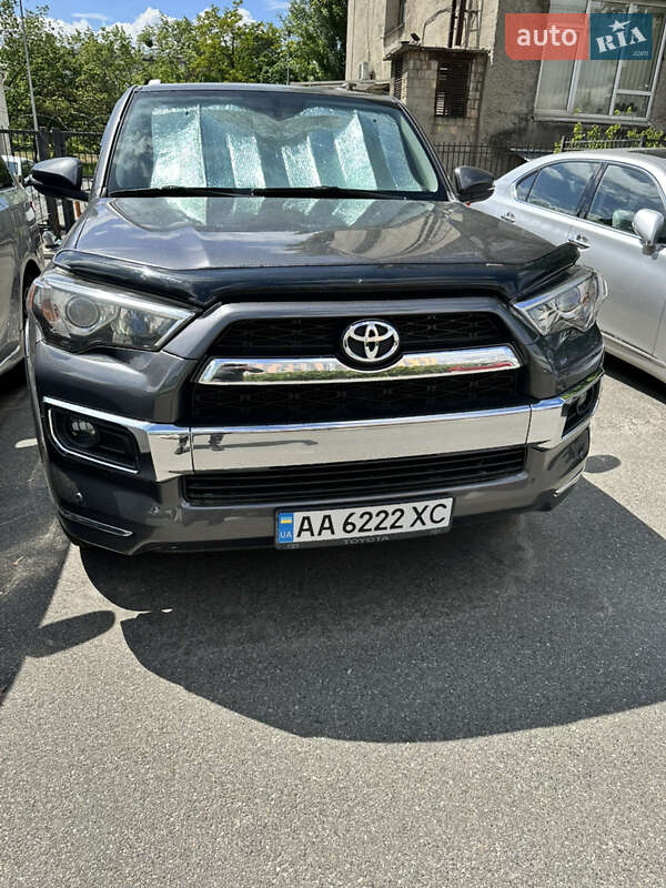 Внедорожник / Кроссовер Toyota 4Runner 2016 в Киеве