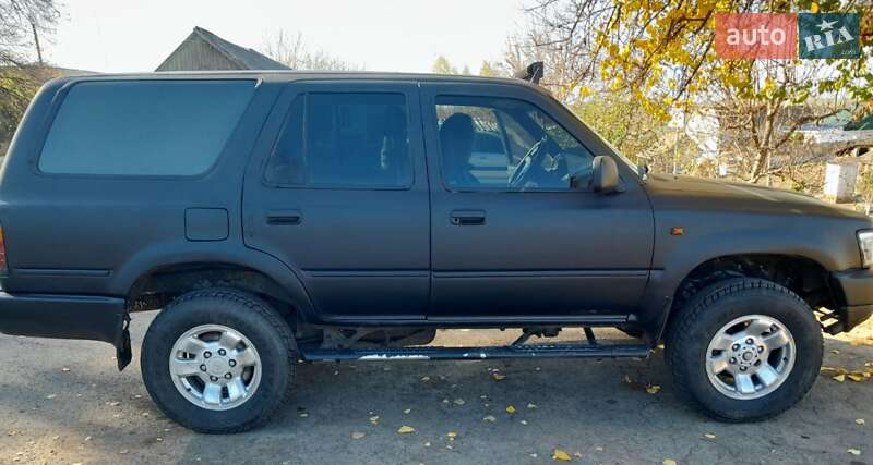 Внедорожник / Кроссовер Toyota 4Runner 1990 в Виннице