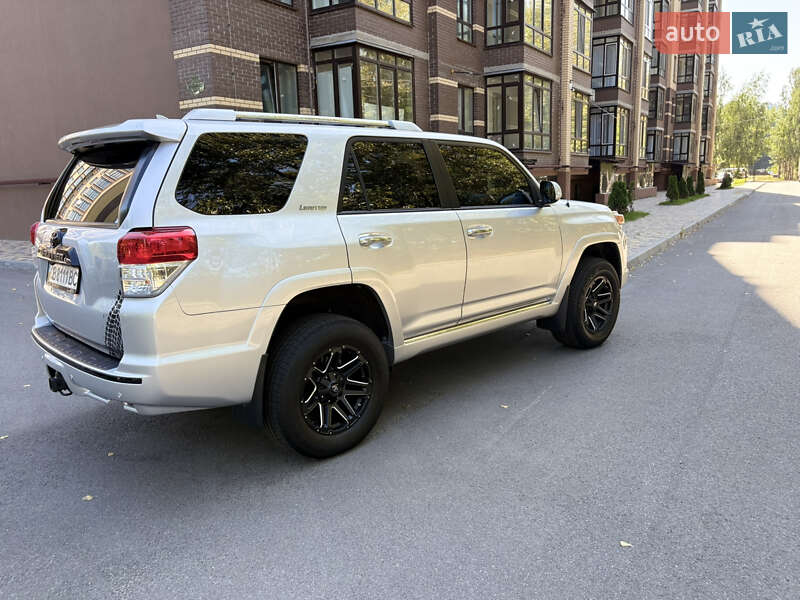 Внедорожник / Кроссовер Toyota 4Runner 2011 в Чернигове