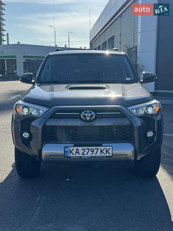Позашляховик / Кросовер Toyota 4Runner 2020 в Києві фото 4 Позашляховик / Кросовер Toyota 4Runner 2020 в Києві