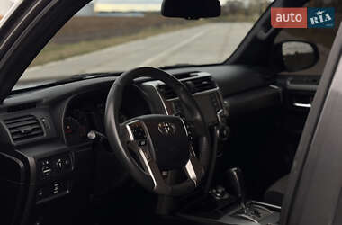 Внедорожник / Кроссовер Toyota 4Runner 2020 в 