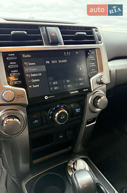 Внедорожник / Кроссовер Toyota 4Runner 2020 в 
