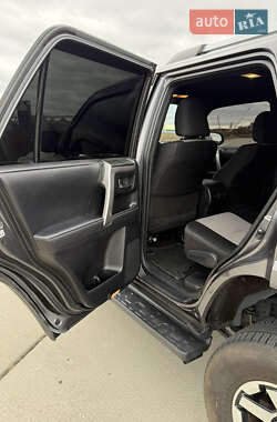 Внедорожник / Кроссовер Toyota 4Runner 2020 в 