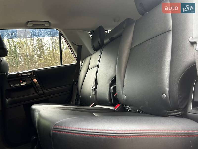 Внедорожник / Кроссовер Toyota 4Runner 2020 в Черновцах