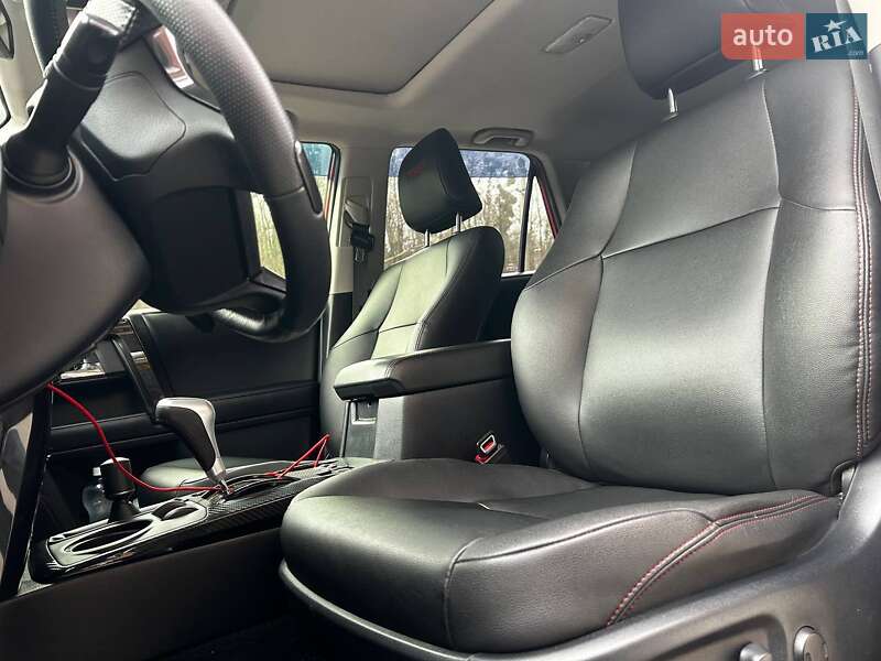 Внедорожник / Кроссовер Toyota 4Runner 2020 в Черновцах