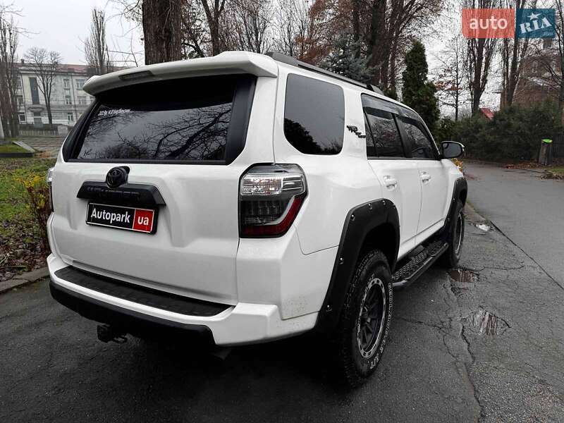 Внедорожник / Кроссовер Toyota 4Runner 2019 в Киеве