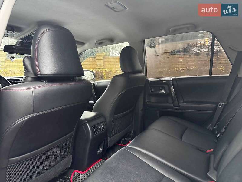 Внедорожник / Кроссовер Toyota 4Runner 2019 в Киеве
