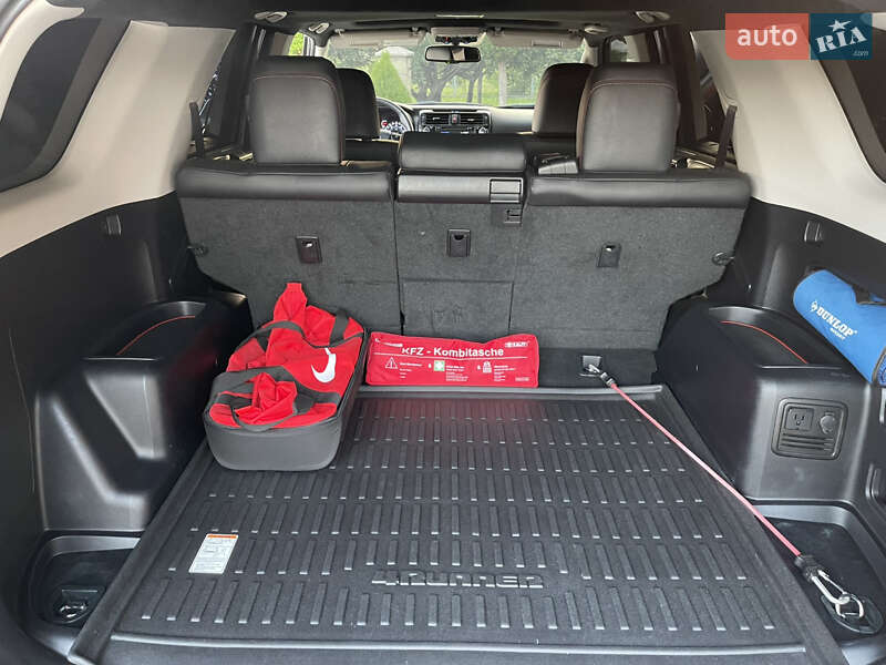 Внедорожник / Кроссовер Toyota 4Runner 2019 в Коломые