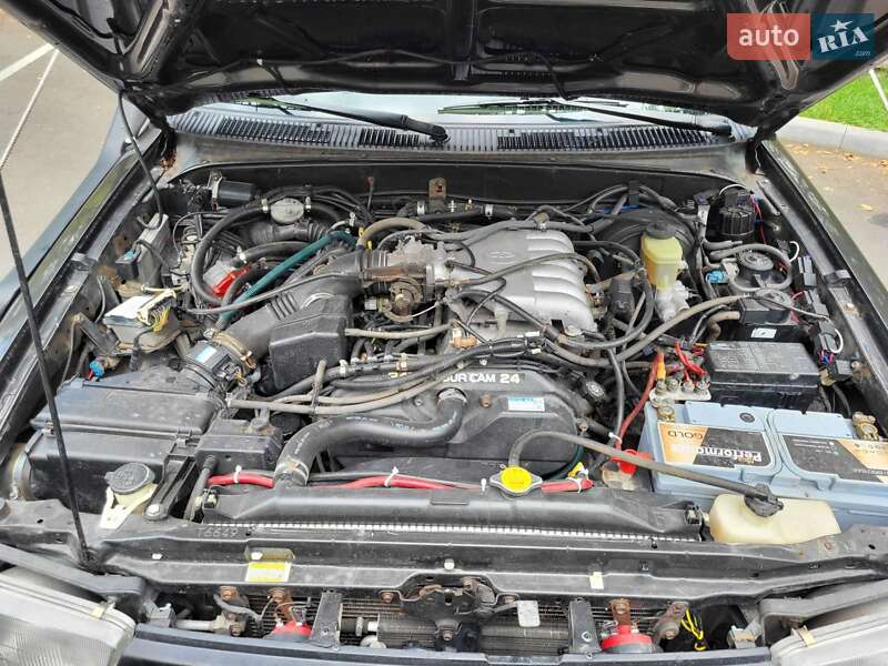 Внедорожник / Кроссовер Toyota 4Runner 1997 в Черкассах