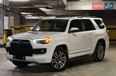 Позашляховик / Кросовер Toyota 4Runner 2022 в Дніпрі