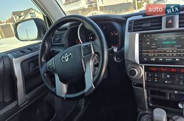 Позашляховик / Кросовер Toyota 4Runner 2011 в Києві