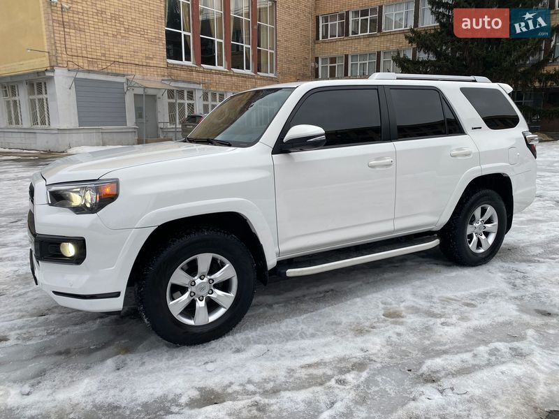 Внедорожник / Кроссовер Toyota 4Runner 2017 в Харькове