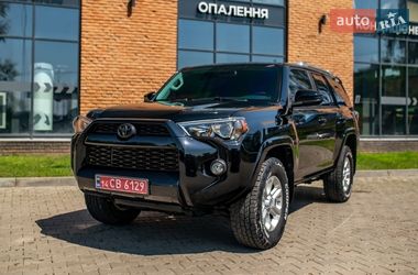 Внедорожник / Кроссовер Toyota 4Runner 2016 в Черновцах