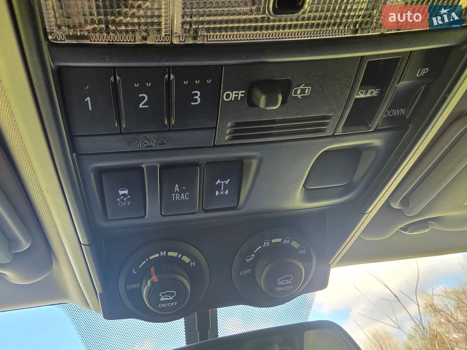 2017 Toyota 4Runner - мініатюра 26
