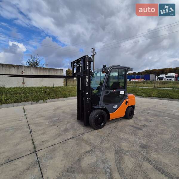 Вилочный погрузчик Toyota 52-8FDF30 2016 в Пустомытах фото 7 Вилочный погрузчик Toyota 52-8FDF30 2016 в Пустомытах