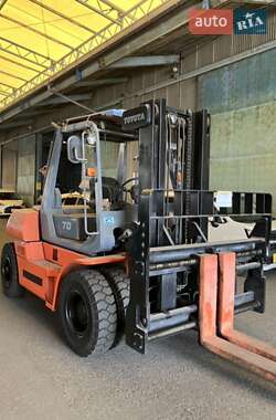 Вилочный погрузчик Toyota 5FD70 2006 в Киеве
