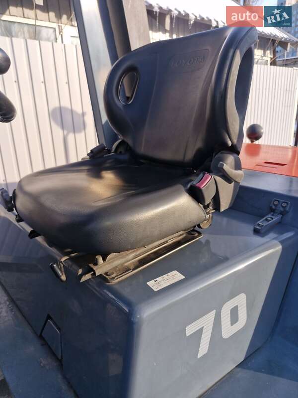 Вилочний навантажувач Toyota 5FD70 2006 в Києві