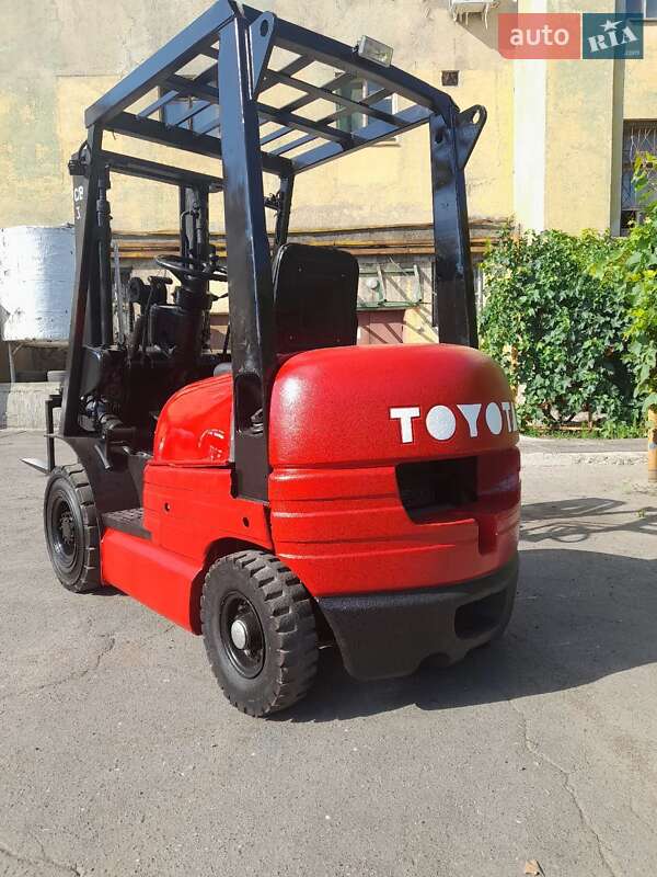 Вилочний навантажувач Toyota 7FG15 2006 в Одесі фото Вилочний навантажувач Toyota 7FG15 2006 в Одесі