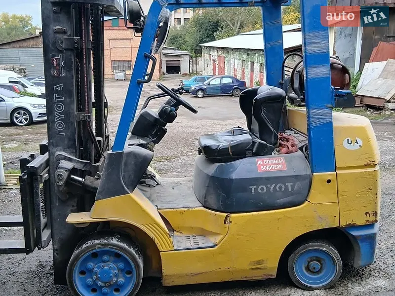 Toyota 7FGU32 2004