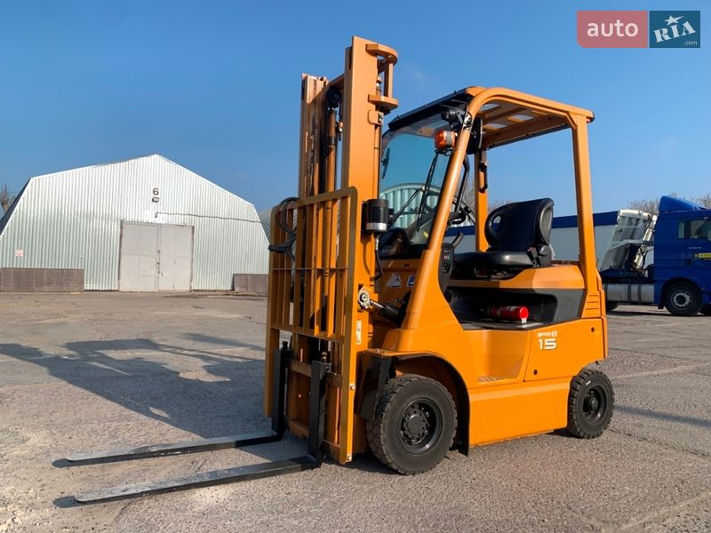 Вилочный погрузчик Toyota 8FBMT15 2020 в Николаеве