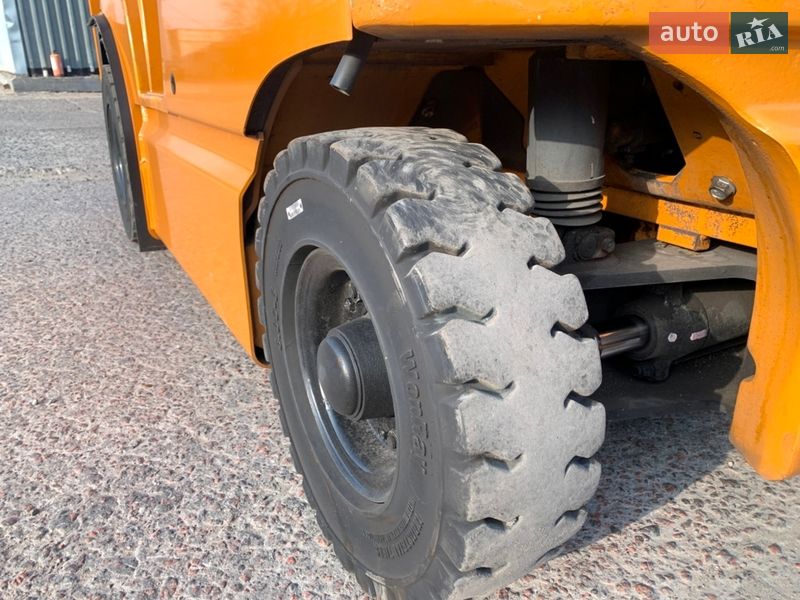 Вилочный погрузчик Toyota 8FBMT15 2020 в Николаеве