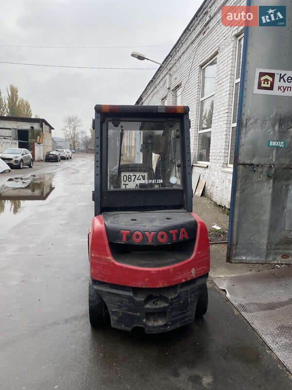 Вилочний навантажувач Toyota 8FDF-25 2013 в Києві