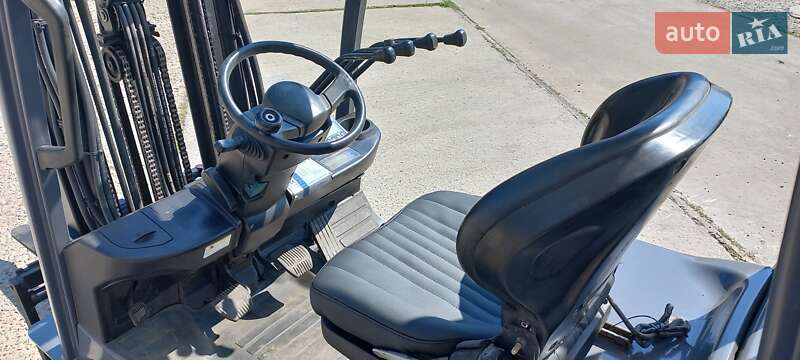 Вилочный погрузчик Toyota 8FGF18 2010 в Киеве фото 5 Вилочный погрузчик Toyota 8FGF18 2010 в Киеве