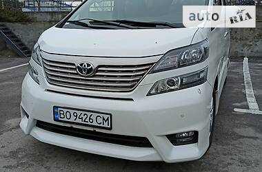 Минивэн Toyota Alphard 2011 в Тернополе