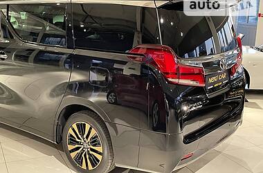 Мінівен Toyota Alphard 2021 в 