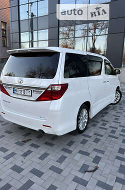 Минивэн Toyota Alphard 2014 в Одессе