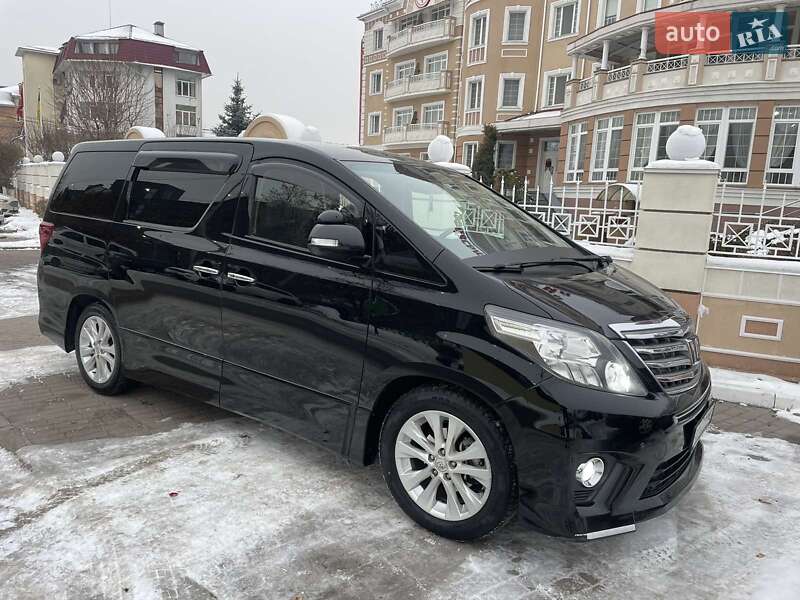 Минивэн Toyota Alphard 2012 в Киеве