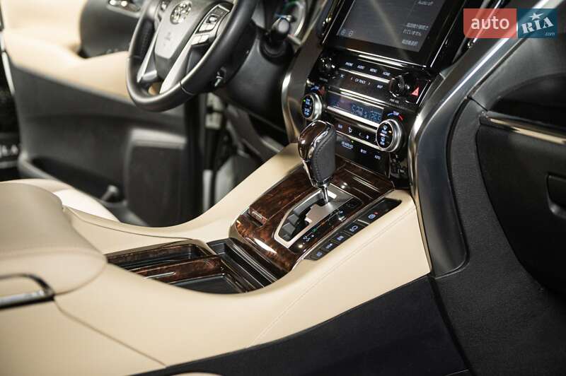 Мінівен Toyota Alphard 2023 в Одесі фото 27 Мінівен Toyota Alphard 2023 в Одесі