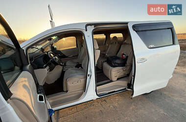 Минивэн Toyota Alphard 2010 в 