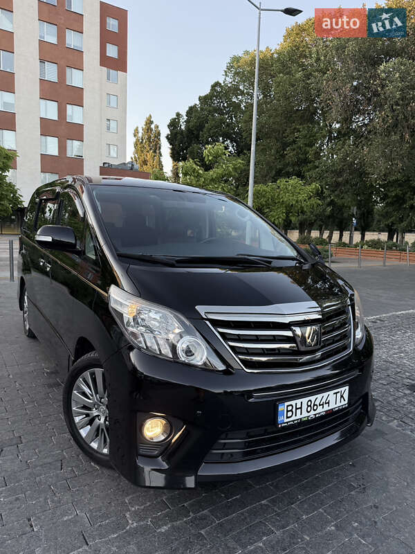 Мінівен Toyota Alphard 2014 в Одесі