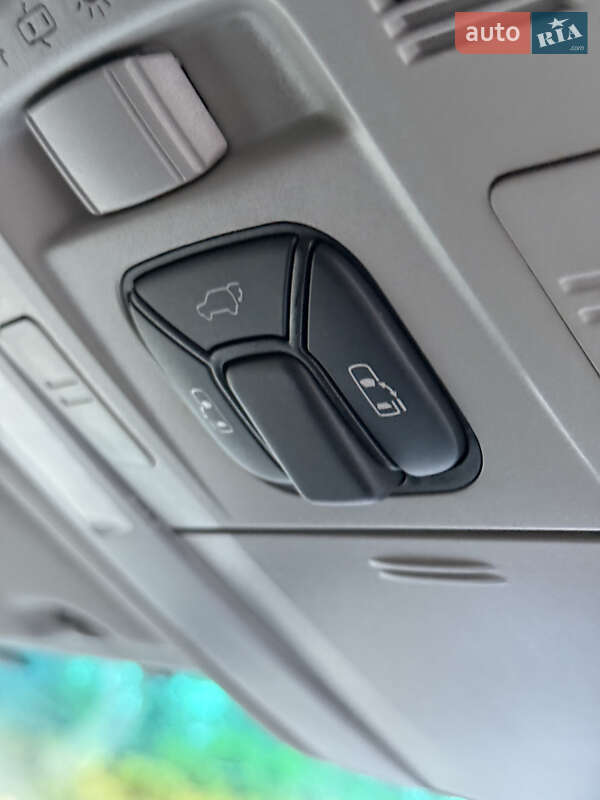 Мінівен Toyota Alphard 2014 в Одесі
