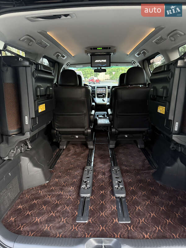 Мінівен Toyota Alphard 2014 в Одесі