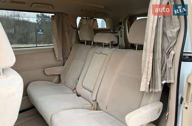 Мінівен Toyota Alphard 2010 в 
