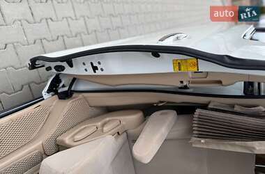 Мінівен Toyota Alphard 2010 в 