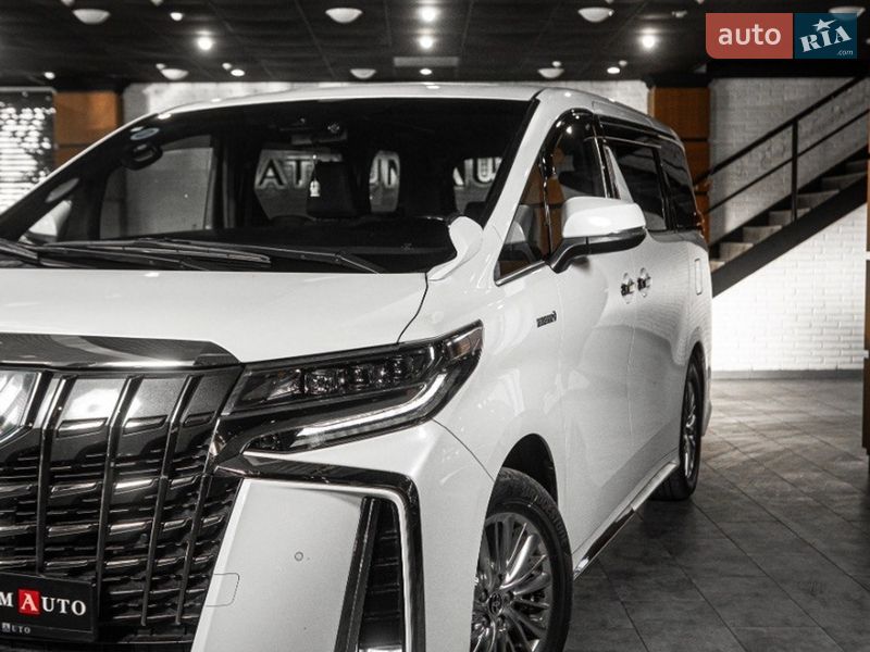 Минивэн Toyota Alphard 2020 в Одессе