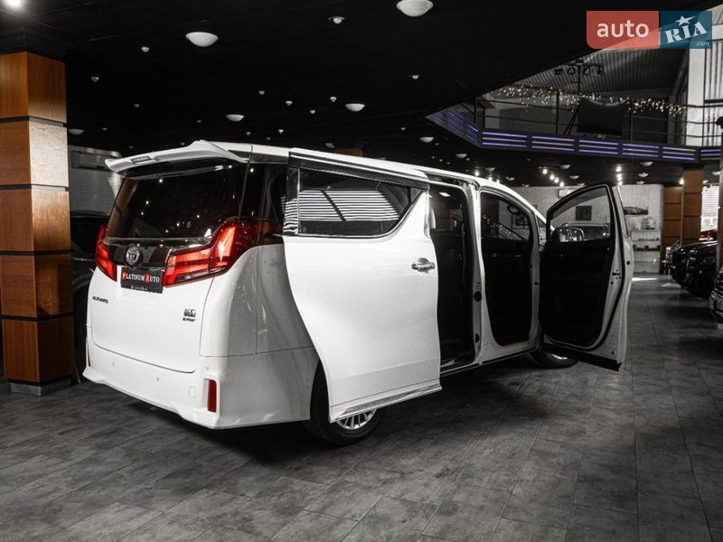 Минивэн Toyota Alphard 2020 в Одессе