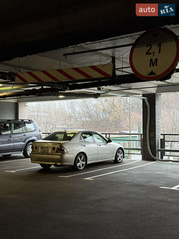 Седан Toyota Altezza 1999 в Киеве фото 27 Седан Toyota Altezza 1999 в Киеве