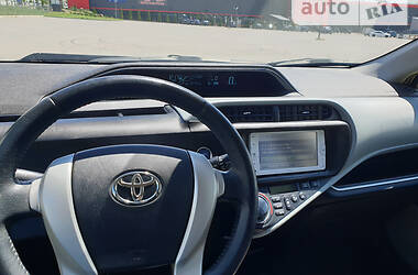 Хэтчбек Toyota Aqua 2013 в Виннице