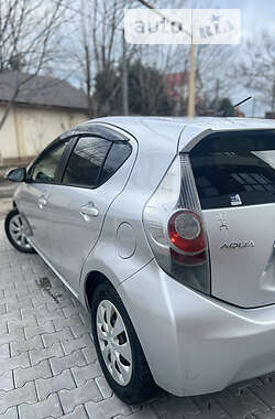Хетчбек Toyota Aqua 2012 в Одесі