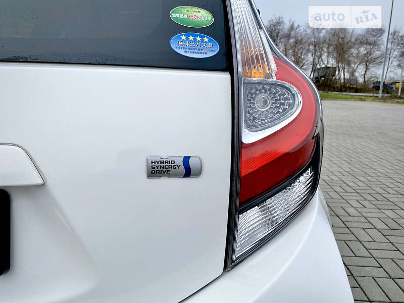 Хэтчбек Toyota Aqua 2017 в Днепре